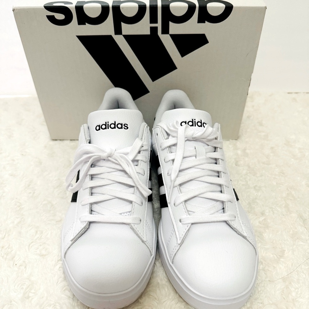 adidas Grand Court Tennis